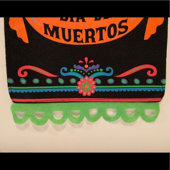 NWT COLORFUL DIA DE LOS MUERTOS BANNER. - Picture 3 of 6